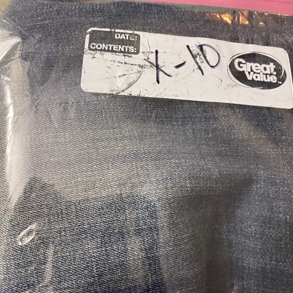 Miss Me boyfriend jeans capris size 28. X-10